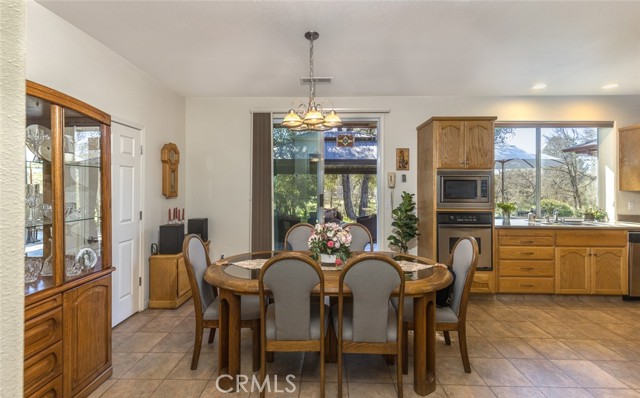 Detail Gallery Image 11 of 75 For 3587 Quail Ridge Dr, Mariposa,  CA 95338 - 4 Beds | 2/1 Baths