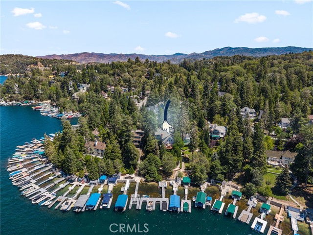 316 John Muir, Lake Arrowhead CA: https://media.crmls.org/medias/d25a8db4-a590-4d0f-bb6b-a188072b348b.jpg