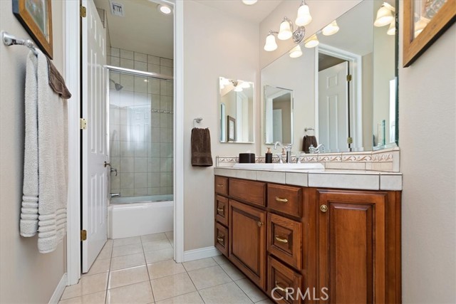 Detail Gallery Image 43 of 70 For 5606 Royal Ridge Ct, Riverside,  CA 92506 - 4 Beds | 3/1 Baths