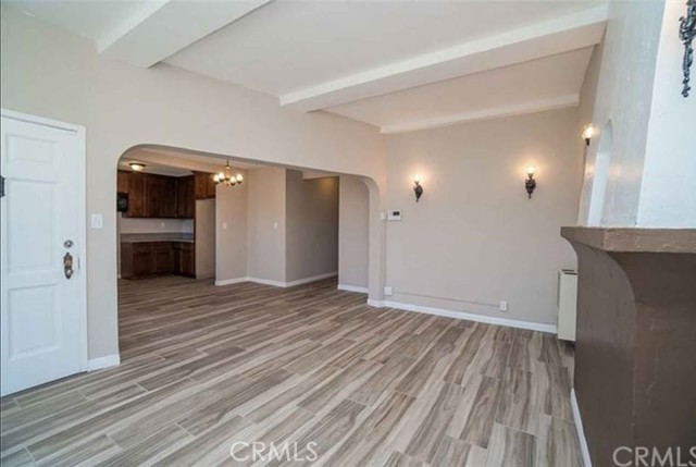 Detail Gallery Image 2 of 18 For 636 W 107th, Los Angeles,  CA 90044 - 3 Beds | 2 Baths