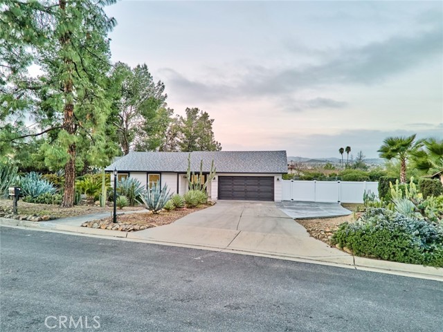 Detail Gallery Image 1 of 1 For 27111 Crews Hill Dr, Menifee,  CA 92586 - 2 Beds | 2 Baths