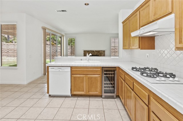 Detail Gallery Image 17 of 68 For 2311 Gillingham Cir, Thousand Oaks,  CA 91362 - 4 Beds | 3 Baths