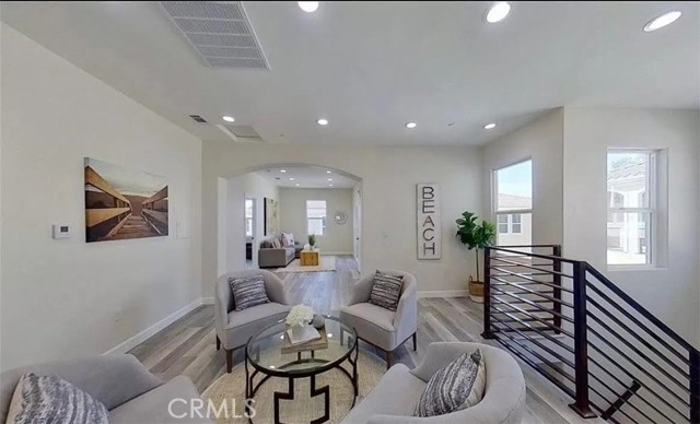 7792 Liberty Drive, Huntington Beach CA: https://media.crmls.org/medias/d25d79bb-1028-4675-b963-1d1fd24f7d0b.jpg