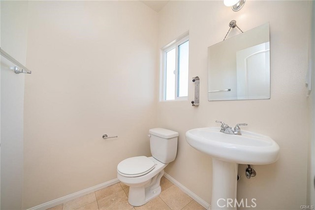 Image 12 of 18 For 16714 Inglewood Avenue A
