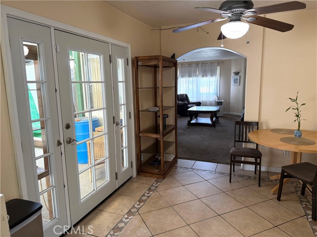 Detail Gallery Image 6 of 14 For 305 King Ct, Hemet,  CA 92543 - 2 Beds | 2 Baths