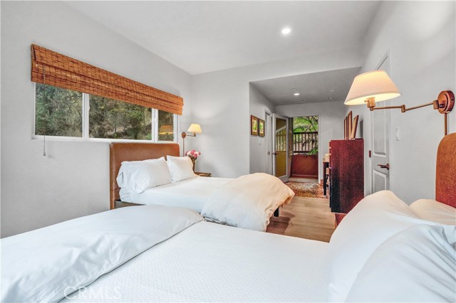 Image 16 of 29 For 21095 Raquel Road