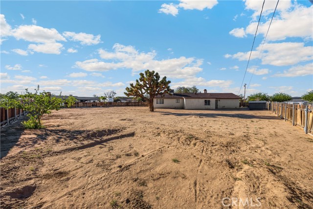 Detail Gallery Image 18 of 28 For 11865 Pecos Rd, Apple Valley,  CA 92308 - 3 Beds | 2 Baths