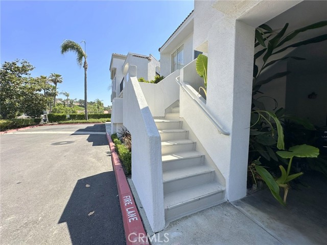 28297 Via Luis, Laguna Niguel CA: https://media.crmls.org/medias/d260a35d-ed14-46d2-aa15-fa7f577a7755.jpg