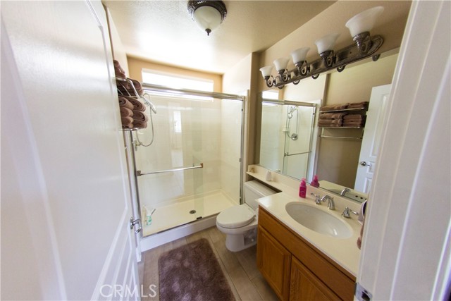 19724 Kilfinan Street, Porter Ranch CA: https://media.crmls.org/medias/d260e9df-3c5b-4453-92f7-93066e6f7fde.jpg