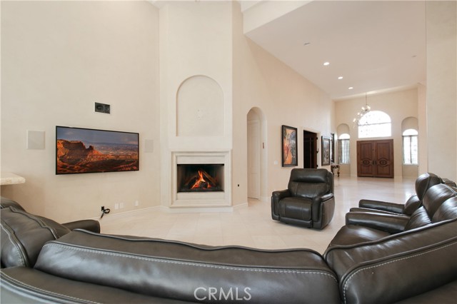 Detail Gallery Image 12 of 47 For 5218 Otis Ave, Tarzana,  CA 91356 - 7 Beds | 6 Baths