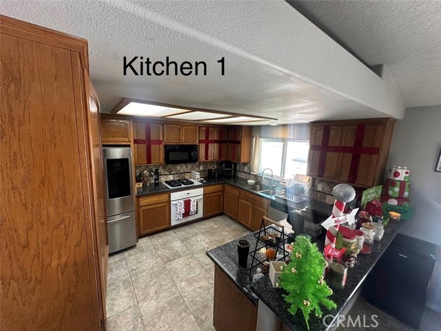 16271 Nisqualli, Victorville CA: https://media.crmls.org/medias/d2618fe4-7cc5-4f33-8031-21bde92fd177.jpg