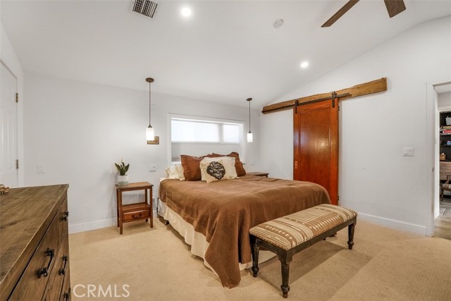 22960 Crespi Street, Woodland Hills CA: https://media.crmls.org/medias/d2622a6e-4d52-4feb-92c3-b18fb21a657b.jpg