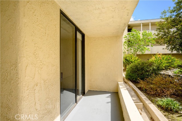 Detail Gallery Image 9 of 23 For 65 N Allen Ave #109,  Pasadena,  CA 91106 - 2 Beds | 2 Baths