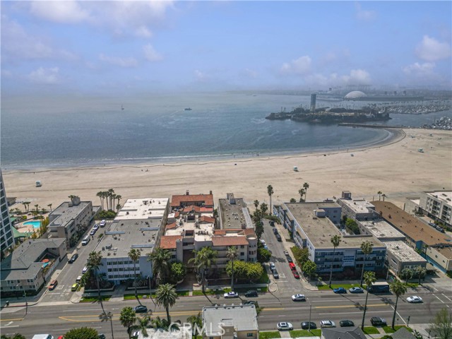 Detail Gallery Image 38 of 46 For 1230 E Ocean, Long Beach,  CA 90802 - 3 Beds | 3 Baths