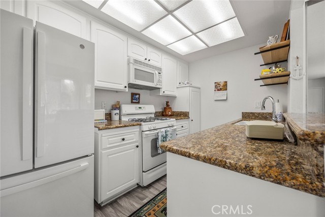 Detail Gallery Image 7 of 27 For 16404 Leffingwell Rd. Unit 37, Whittier,  CA 90603 - 2 Beds | 2 Baths