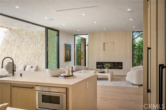 Detail Gallery Image 25 of 72 For 15447 Huston, Sherman Oaks,  CA 91403 - 5 Beds | 5/1 Baths