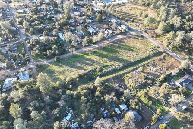 Detail Gallery Image 8 of 11 For 3150 Ciwa, Clearlake,  CA 95422 - – Beds | – Baths