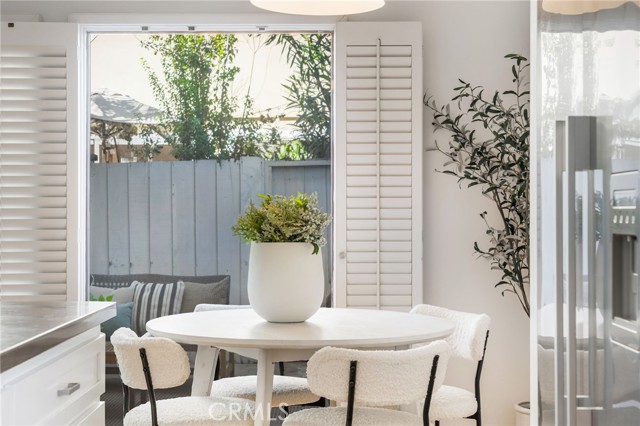 Detail Gallery Image 9 of 26 For 1741 Tustin Ave 5c,  Costa Mesa,  CA 92627 - 3 Beds | 2 Baths