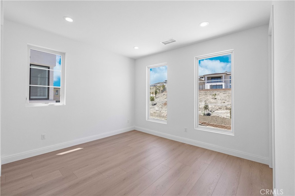 MLS #OC26146545 image #21