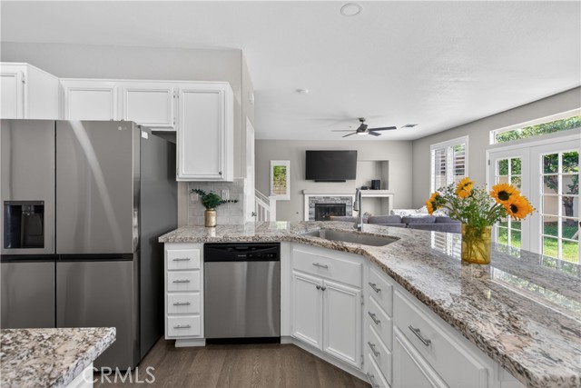 29115 Whitegate, Highland CA: https://media.crmls.org/medias/d26897be-14fd-4a7d-8b53-e1b321484a5e.jpg