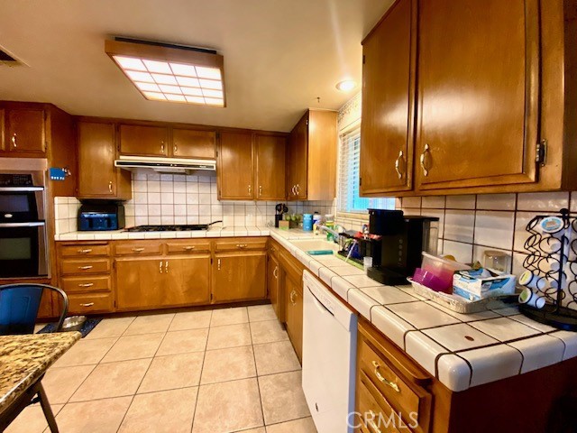 Detail Gallery Image 15 of 52 For 17134 Manzanita, Fontana,  CA 92335 - 3 Beds | 2 Baths