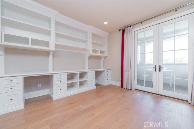 104 Quiet Place, Irvine CA: https://media.crmls.org/medias/d2695436-ca61-431f-b8c4-32fa3dd368db.jpg