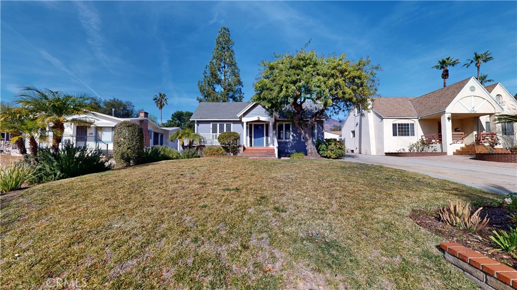 1557 Casa Grande Street