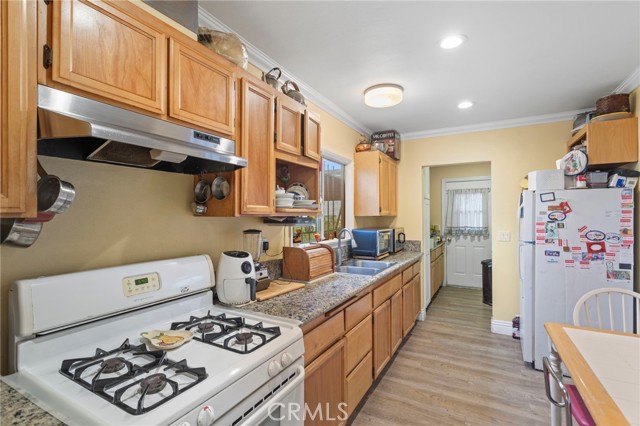 12210 S Spring, Los Angeles CA: https://media.crmls.org/medias/d26b5cd8-5276-4e07-af13-d81d5cc2b522.jpg
