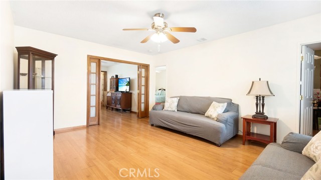 8737 Tilmont Avenue, Pico Rivera CA: https://media.crmls.org/medias/d26ba4c7-789b-4c3e-906b-399d553546de.jpg