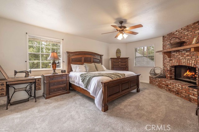 42385 Fox Farm Road, Big Bear Lake CA: https://media.crmls.org/medias/d26cfc51-ac34-46e6-a8b6-14f0b4cadb6d.jpg