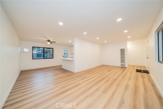 Detail Gallery Image 10 of 43 For 13865 Sterling, Moreno Valley,  CA 92555 - 3 Beds | 1/1 Baths