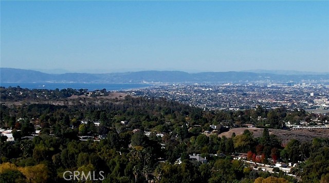 34 Deerhill Drive, Rolling Hills Estates, California 90274, 4 Bedrooms Bedrooms, ,3 BathroomsBathrooms,Residential,Sold,Deerhill,SB22242492