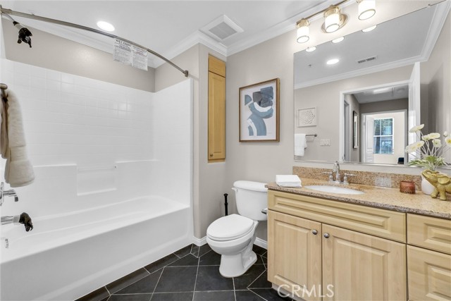 Detail Gallery Image 18 of 29 For 3300 Watermarke, Irvine,  CA 92612 - 2 Beds | 2 Baths