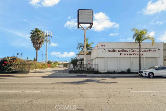 994 South La Brea Avenue, Inglewood, California 90301, ,Commercial Lease,For Rent,994 South La Brea Avenue,CRSB25022780
