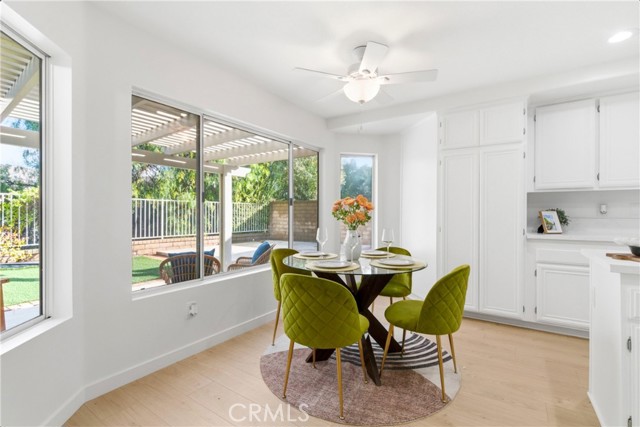 Detail Gallery Image 20 of 67 For 28360 Easton Ln, Saugus,  CA 91350 - 5 Beds | 3 Baths