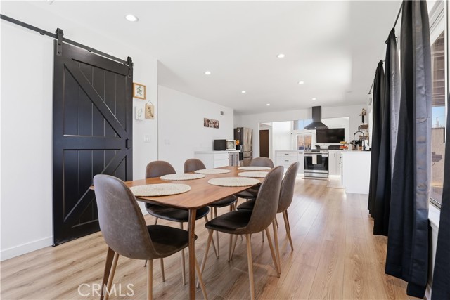 Detail Gallery Image 14 of 47 For 2019 N Hietter, Simi Valley,  CA 93063 - 3 Beds | 3 Baths