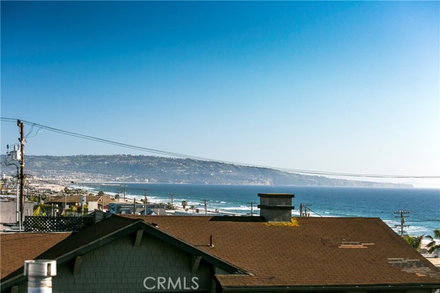 1205 Bayview Drive, Manhattan Beach, California 90266, 3 Bedrooms Bedrooms, ,3 BathroomsBathrooms,Residential,Sold,Bayview,SB17054193