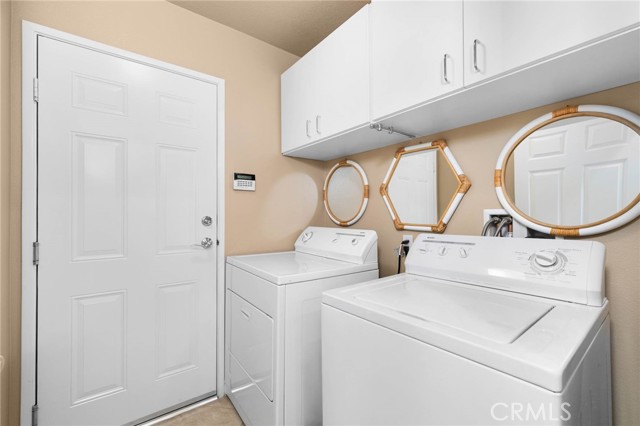 753 Park View, Glendora CA: https://media.crmls.org/medias/d270c8c8-a61b-4df8-971f-55b0f9b01f09.jpg