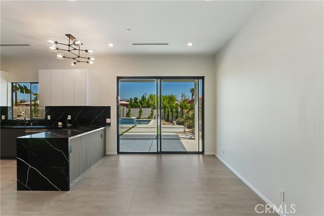 Detail Gallery Image 5 of 25 For 578 W Avenida Cerca, Palm Springs,  CA 92262 - 3 Beds | 2 Baths