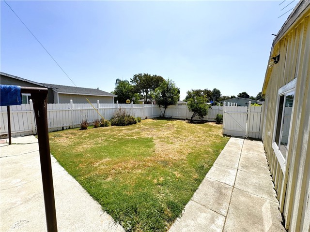 10281 Elmore Avenue, Whittier CA: https://media.crmls.org/medias/d27159f7-dae5-4975-a1a8-6fe292329126.jpg