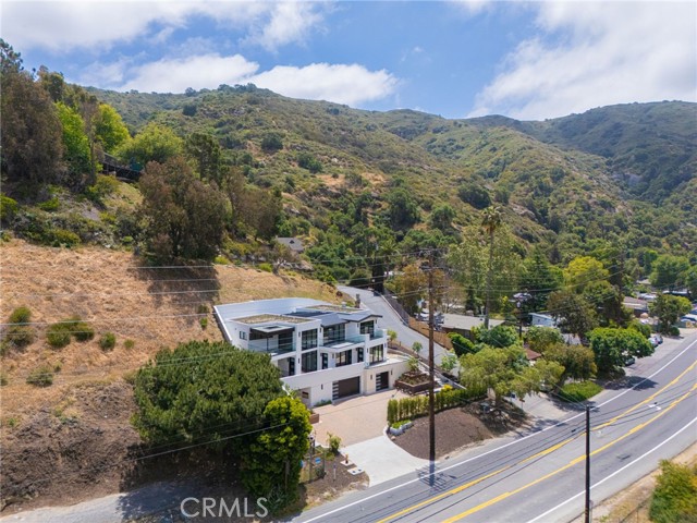 20000 Laguna Canyon Road, Laguna Beach CA: https://media.crmls.org/medias/d2716f3c-443b-461b-922f-17f01bcecf3d.jpg