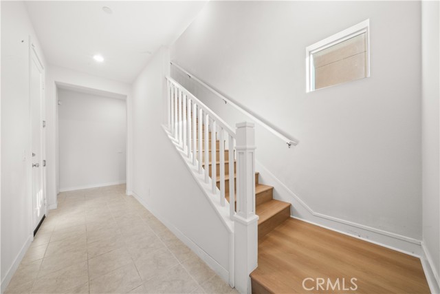 Detail Gallery Image 3 of 34 For 602 Catalonia, Lake Forest,  CA 92630 - 4 Beds | 4 Baths