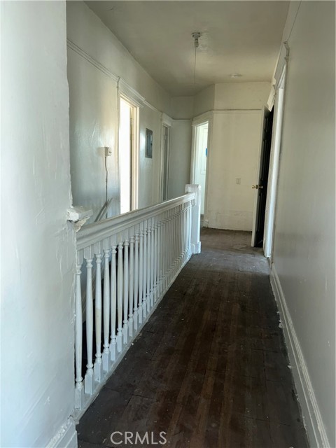 146 E 45th Street, Los Angeles CA: https://media.crmls.org/medias/d272329d-9807-4c6c-bdec-08e6de9ce256.jpg