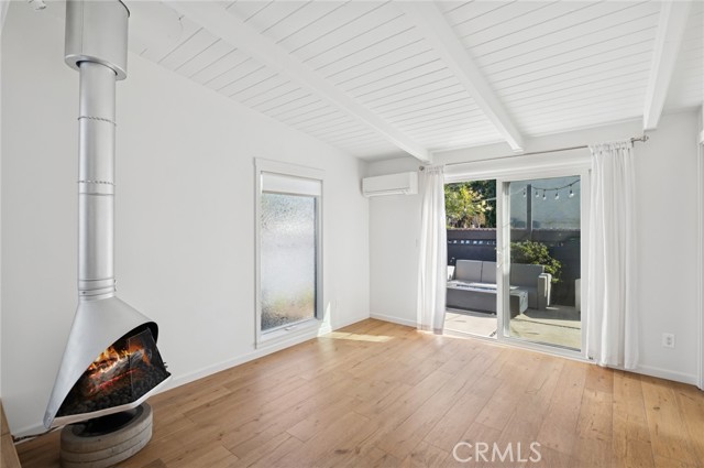 Detail Gallery Image 11 of 24 For 620 1/2 Acacia Ave, Corona Del Mar,  CA 92625 - 2 Beds | 2 Baths