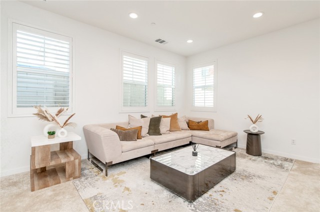 Detail Gallery Image 11 of 29 For 3873 Cranbrook Paseo, Ontario,  CA 91761 - 4 Beds | 3 Baths