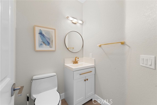 165 Church Place, Irvine CA: https://media.crmls.org/medias/d2732dfe-8048-41ef-b697-fba0236ba1f8.jpg