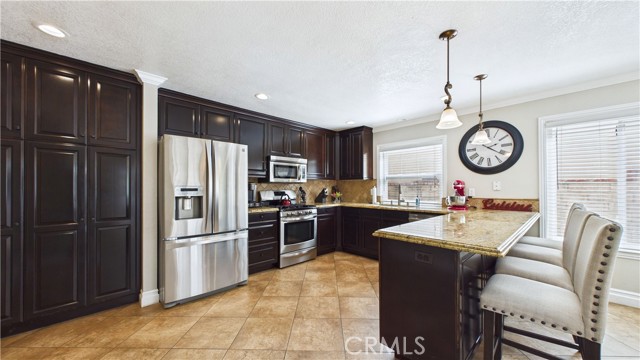 Detail Gallery Image 6 of 33 For 27563 Open Crest, Saugus,  CA 91350 - 4 Beds | 2/1 Baths