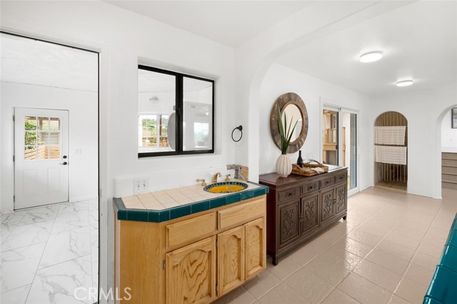 Detail Gallery Image 16 of 75 For 330 East Ormonde Road, Arroyo Grande,  CA 93420 - 5 Beds | 3 Baths