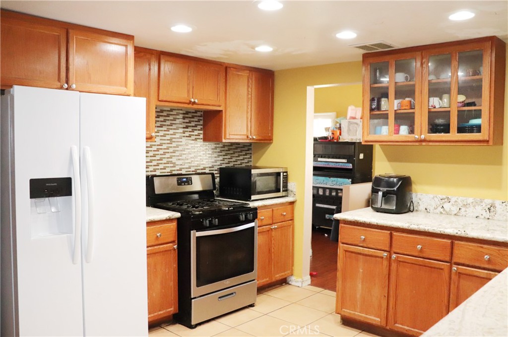 MLS #DW25180364 image #5