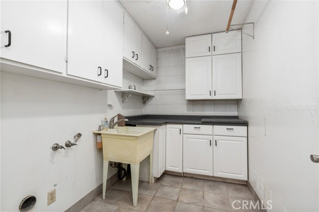 Detail Gallery Image 43 of 56 For 1011 Wyoming Dr, Merced,  CA 95340 - 5 Beds | 3 Baths